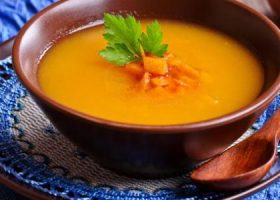 طريقة عمل شوربة الجزر الكريمي