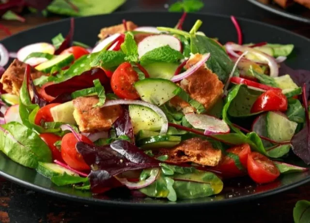 طريقة عمل فتوش بالسماق