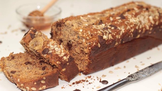 طريقة عمل كيكة الموز والشوفان