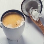 طريقة عمل القهوة بزيت جوزالهند