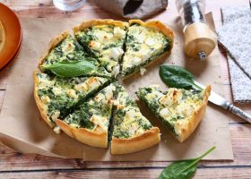 طريقة عمل فطيرة السبانخ بالجبن