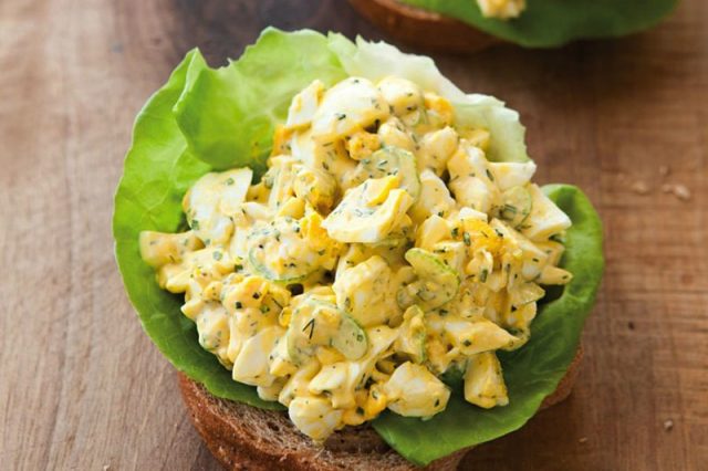 طريقة عمل البيض المسلوق المحمر مع الكمون