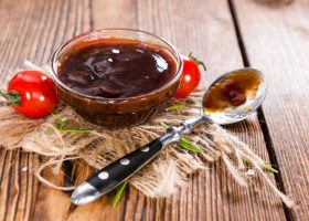 طريقة عمل صلصة الباربكيو المدخن