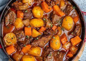 طريقة عمل يخنى اللحم بالطماطم