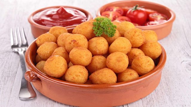 طريقة عمل كرات السمك المقرمشة