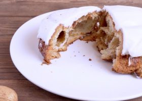 طريقة عمل كيكة السينابون بالزبادي