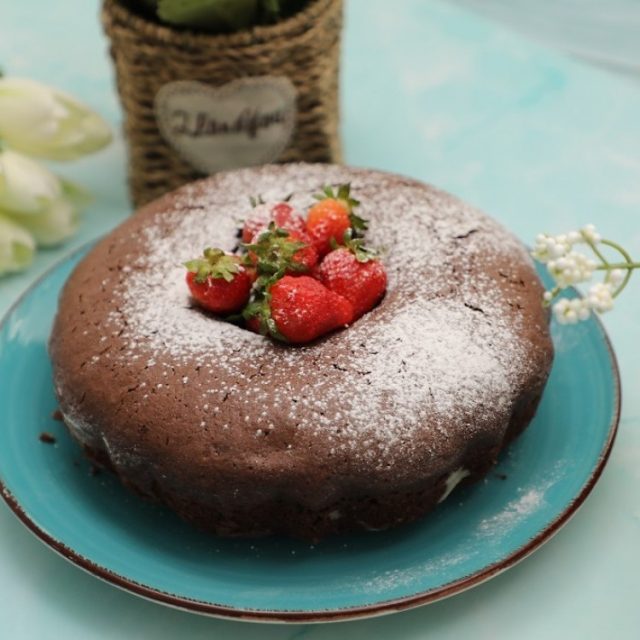 طريقة عمل كيك الشوكولاتة السادة