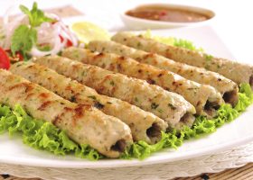 طريقة عمل كفتة الدجاج المشوية بالبطاطس