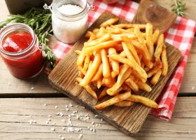 طريقة عمل البطاطس المقرمشة بالنشا