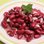 طريقة عمل سلطة الفاصوليا الحمراء بالثوم والليمون