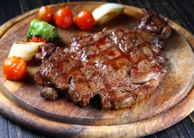 طريقة عمل قالب اللحم بصوص الديمي جلاس