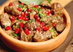 طريقة عمل كبدة مقلية بدبس الرمان