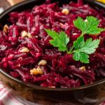 طريقة عمل سلطة الشمندر المبشور
