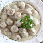 طريقة عمل كرات اللحم بصوص الليمون