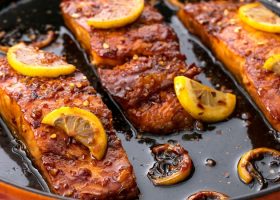 طريقة عمل السلمون بصوص الصويا