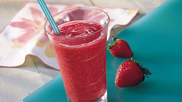 طريقة عمل عصير مارجريتا الفراولة
