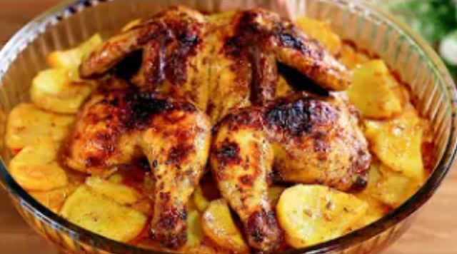 طريقة عمل صينية الدجاج بالبطاطس والبابريكا