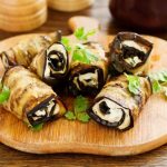 طريقة عمل رولات الباذنجان بالجبن