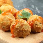 طريقة عمل كرات دجاج بالصوص الحار