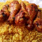طريقة عمل أفخاذ الدجاج بالبصل والأرز