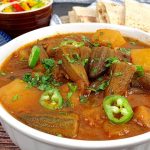 طريقة عمل بامية بالبطاطس