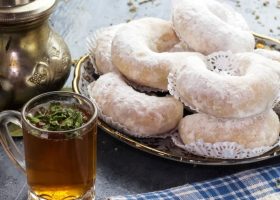 طريقة عمل كعك الهلال الليبي