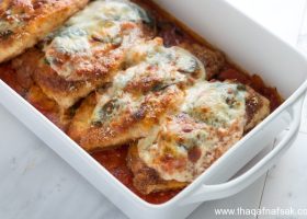 طريقة عمل صدور الدجاج بالموزريلا والطماطم
