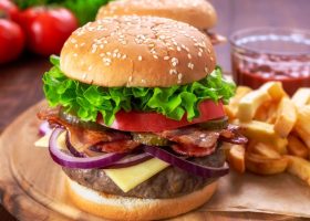 طريقة عمل برجر بالخس والمايونيز