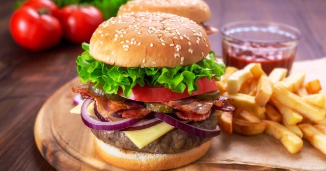 طريقة عمل برجر بالخس والمايونيز