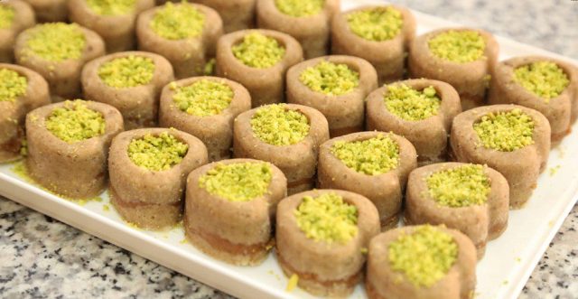 طريقة عمل رنجينه التمر