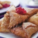 طريقة عمل سمبوسك بالتفاح والقرفة