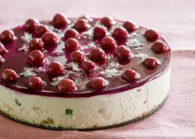 طريقة عمل كيك الكرز طبقات