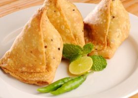 طريقة عمل سمبوسة بالنودلز