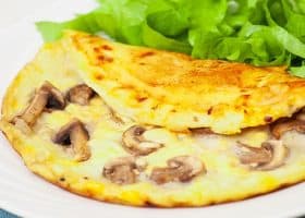 طريقة عمل بيض اومليت بالفطر