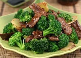 طريقة عمل قطع اللحم بصوص الصويا والسكر