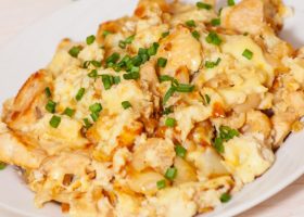 طريقة عمل سلطة البيض بالقرنبيط الكريمي