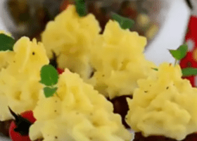 طريقة عمل كفتة البروفنسال مع بطاطس بيوريه