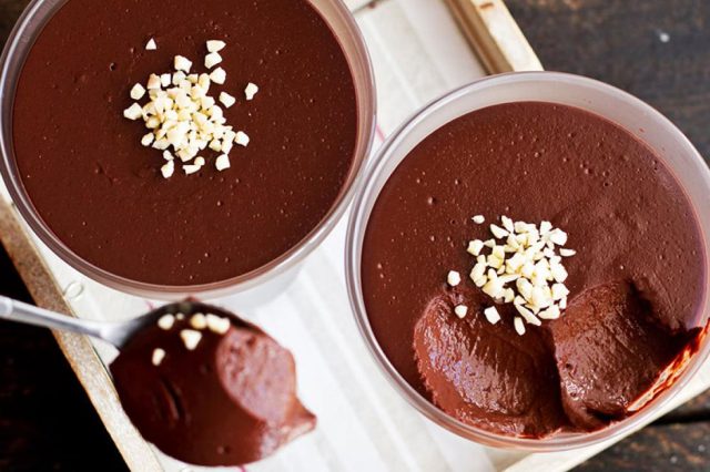 طريقة عمل بودنج الشوكولاته البارد