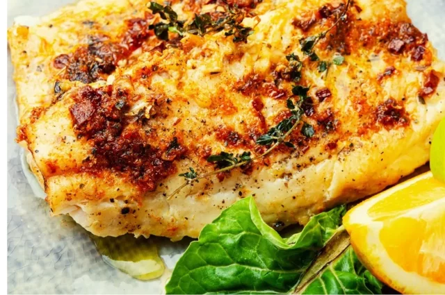 طريقة عمل تيمبورا السمك مع صوص الريحان