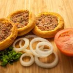 طريقة عمل اللحم بالعجين السوري