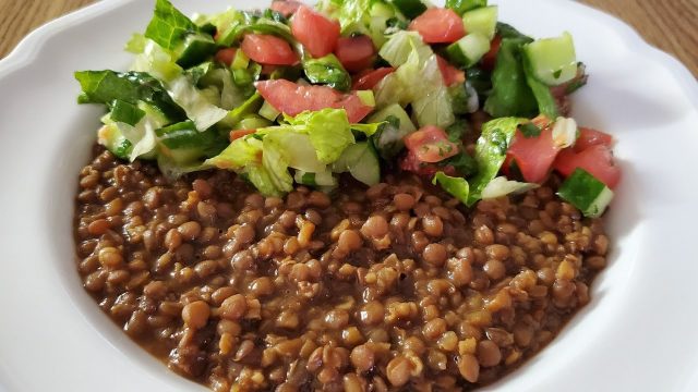 طريقة عمل مجدرة حمراء بالبرغل