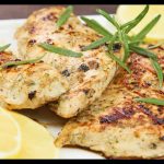 طريقة عمل صدور الدجاج بالروزماري