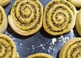 طريقة عمل فطائر رول الزعتر