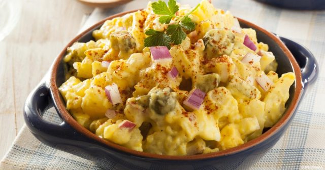 طريقة عمل البطاطس المقلية بالبيض