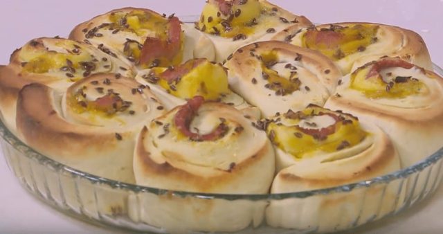 طريقة عمل سينابون الجبنة والزعتر والزيتون