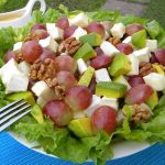 طريقة عمل سلطة العنب الأحمر