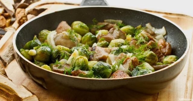 اللحم بالمكور الصغير