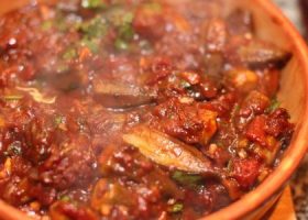 طريقة عمل طاجن البامية باللحمة الضانى