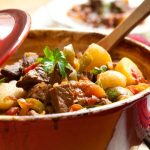 طريقة عمل طاجن تورلي باللحمة