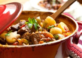 طريقة عمل طاجن تورلي باللحمة